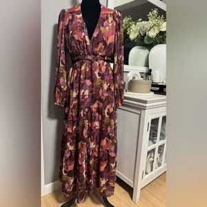 ‼️Sofia Vergara Long sleeve cut out women’s dress- Preloved size large